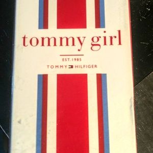 NWT Tommy Girl Eau Dr Roulette Spray